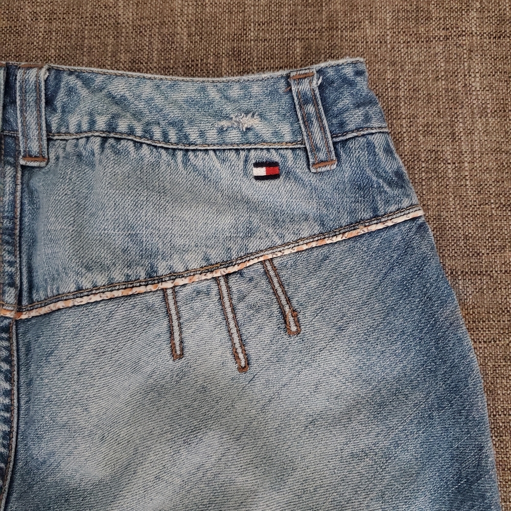 Vintage Tommy Hilfiger y2k denim skirt, size 2 - Picture 8 of 15